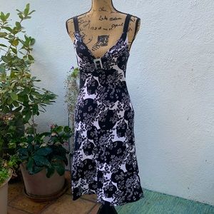Young Designer Dress! Joelle! Summer dress in Black and white!